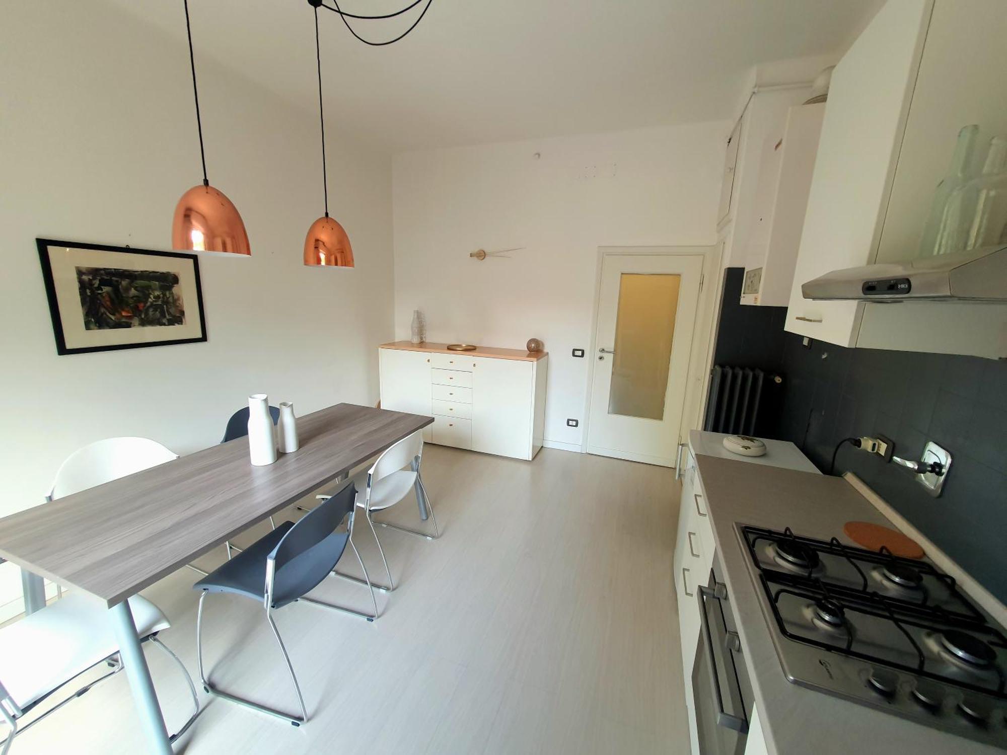 Spacious Three-Room Apartment In Saragozza Bolonia Zewnętrze zdjęcie